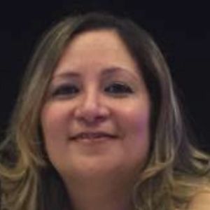 Meet your Posher, Mona